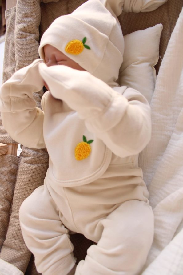 Lemon Embroidered 5-Piece Long Sleeve Newborn Set