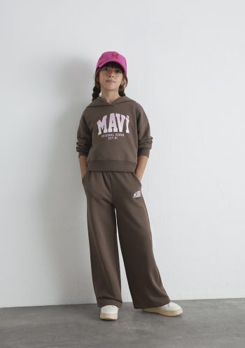 Brown Sweatshirt