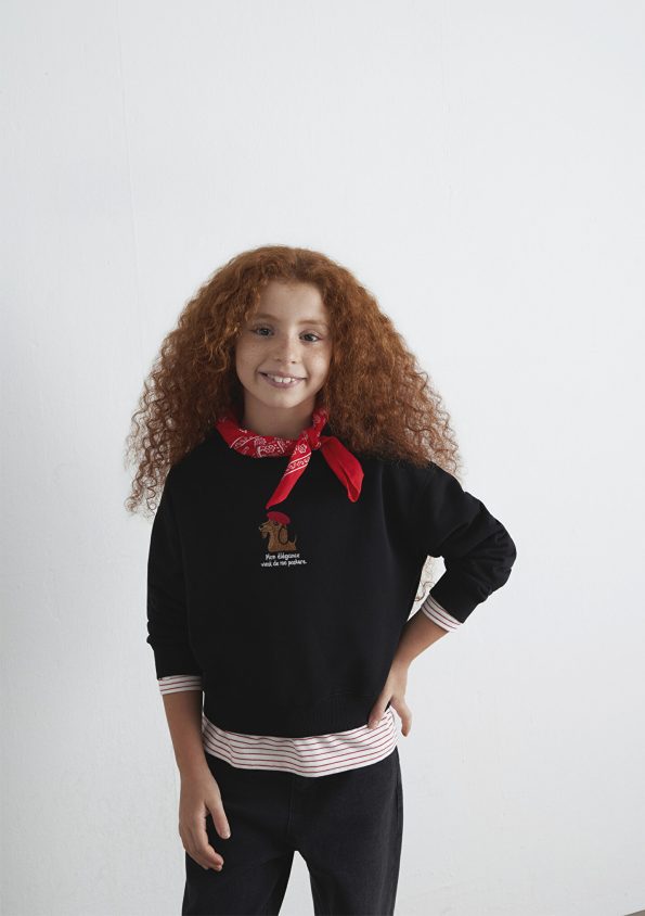 Black Sweatshirt with Dog Embroidery