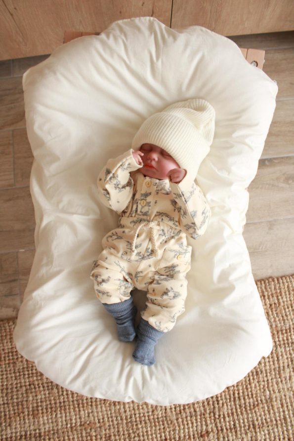 Rabbit Unisex Pocket Shoulder Buttoned Set