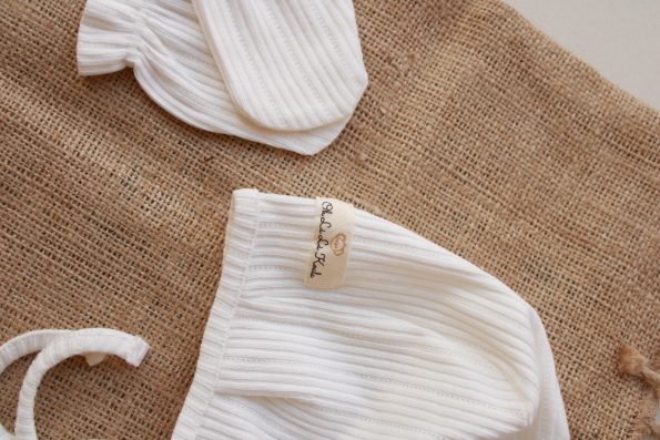 Newborn Hat and Mittens Set