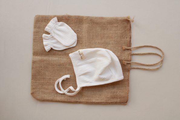 Newborn Hat and Mittens Set