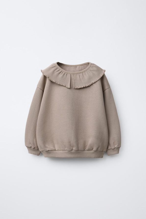 Peter Pan Collar Sweatshirt with Ribbed Trims