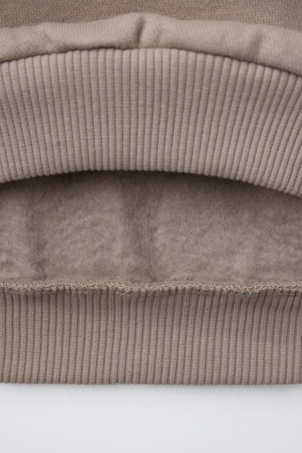 Peter Pan Collar Sweatshirt with Ribbed Trims