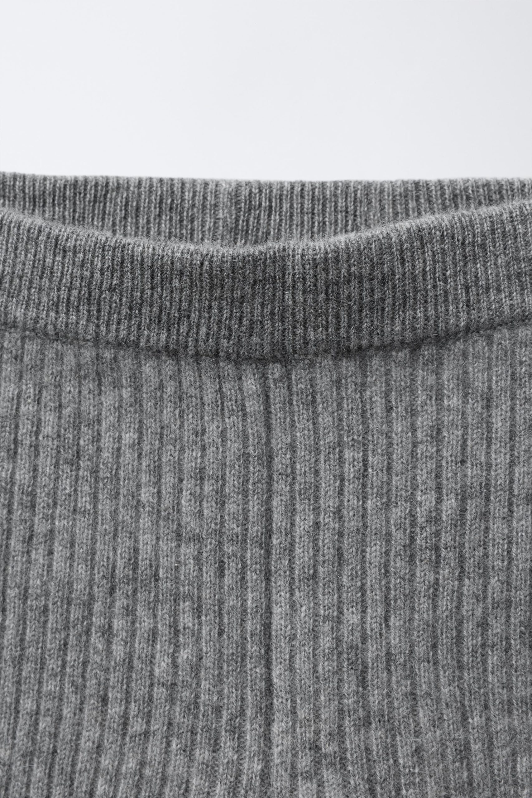 00837553812-e3.jpg 100% Cashmere Leggings
