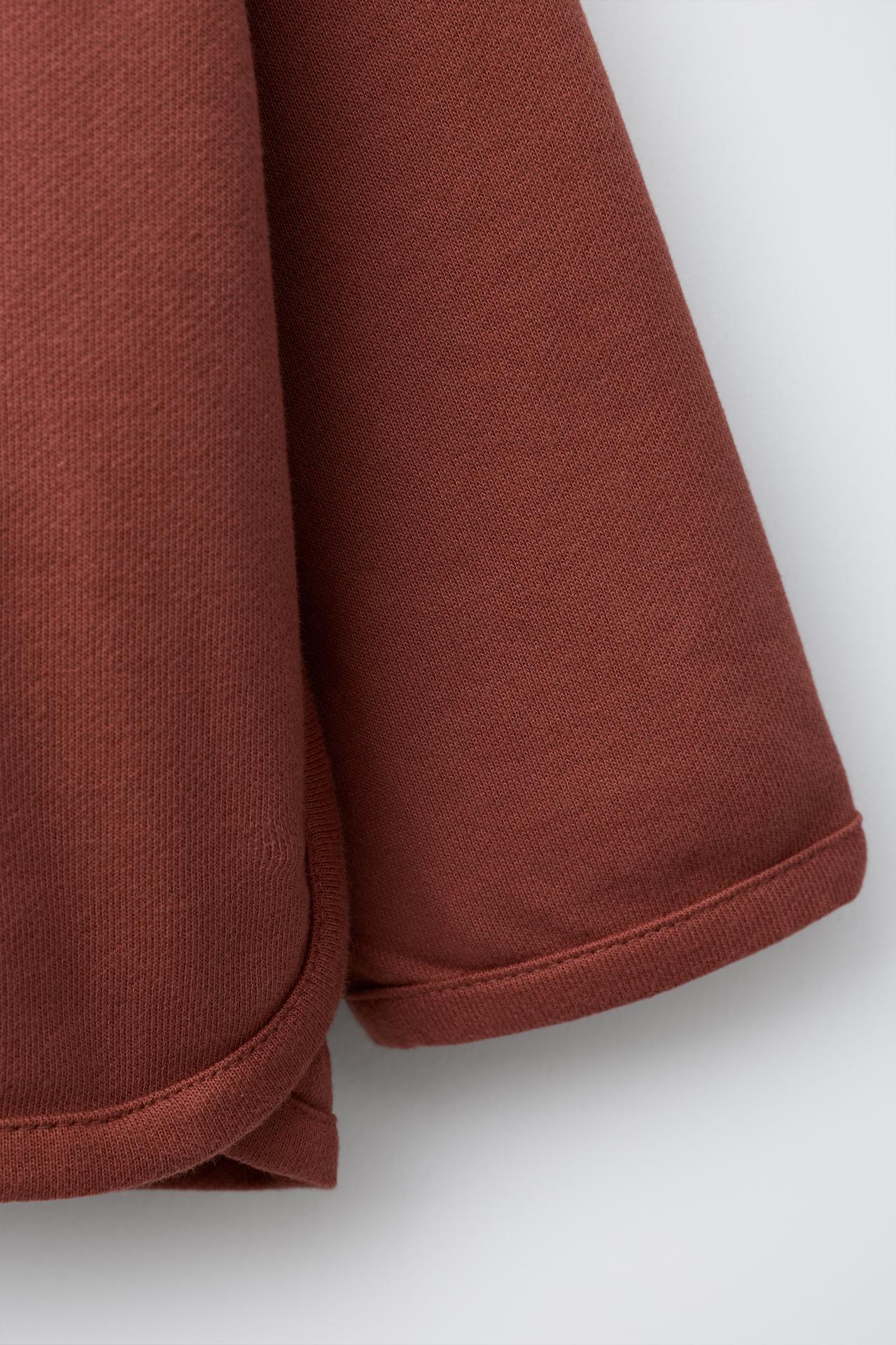 01037555705-e4.jpg Embroidered T-Shirt