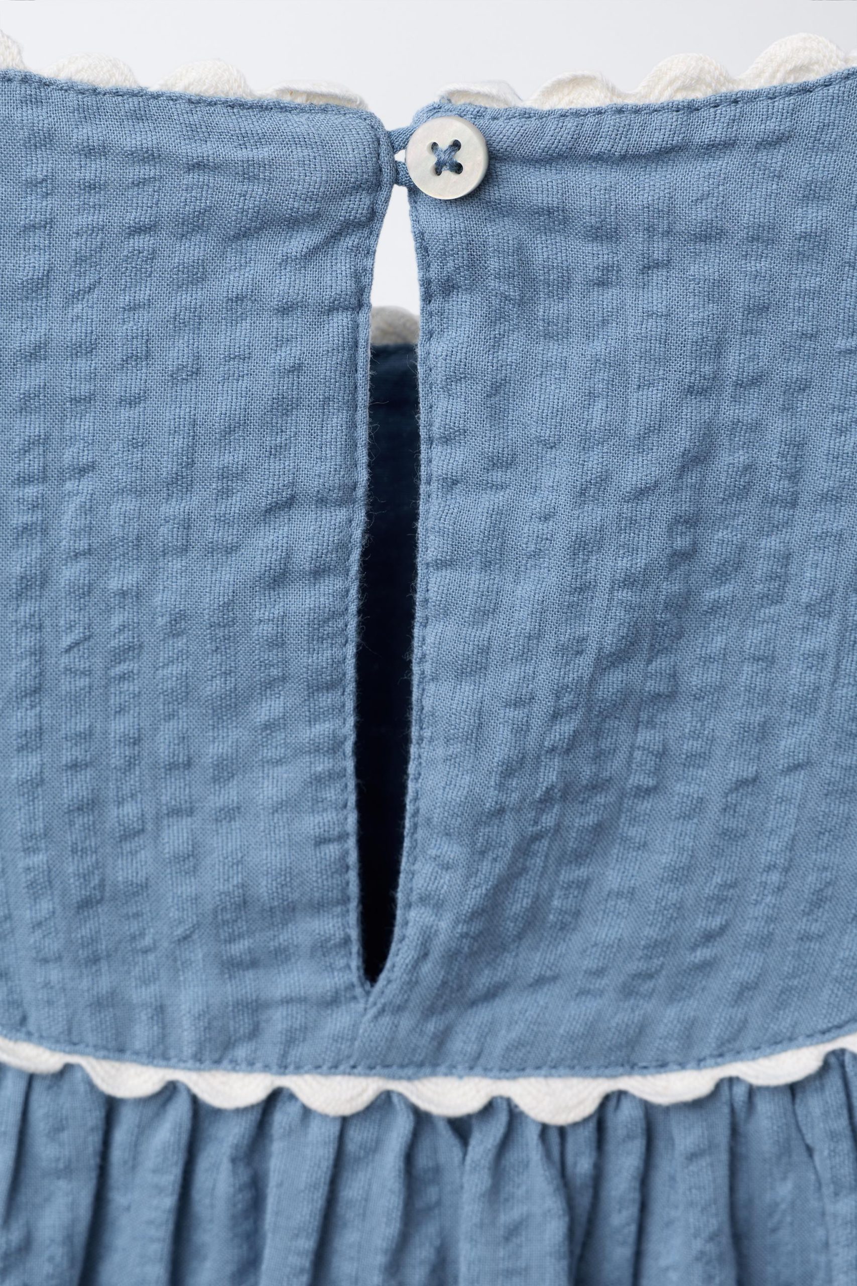 01381555400-e4.jpg Embroidered Floral Dress