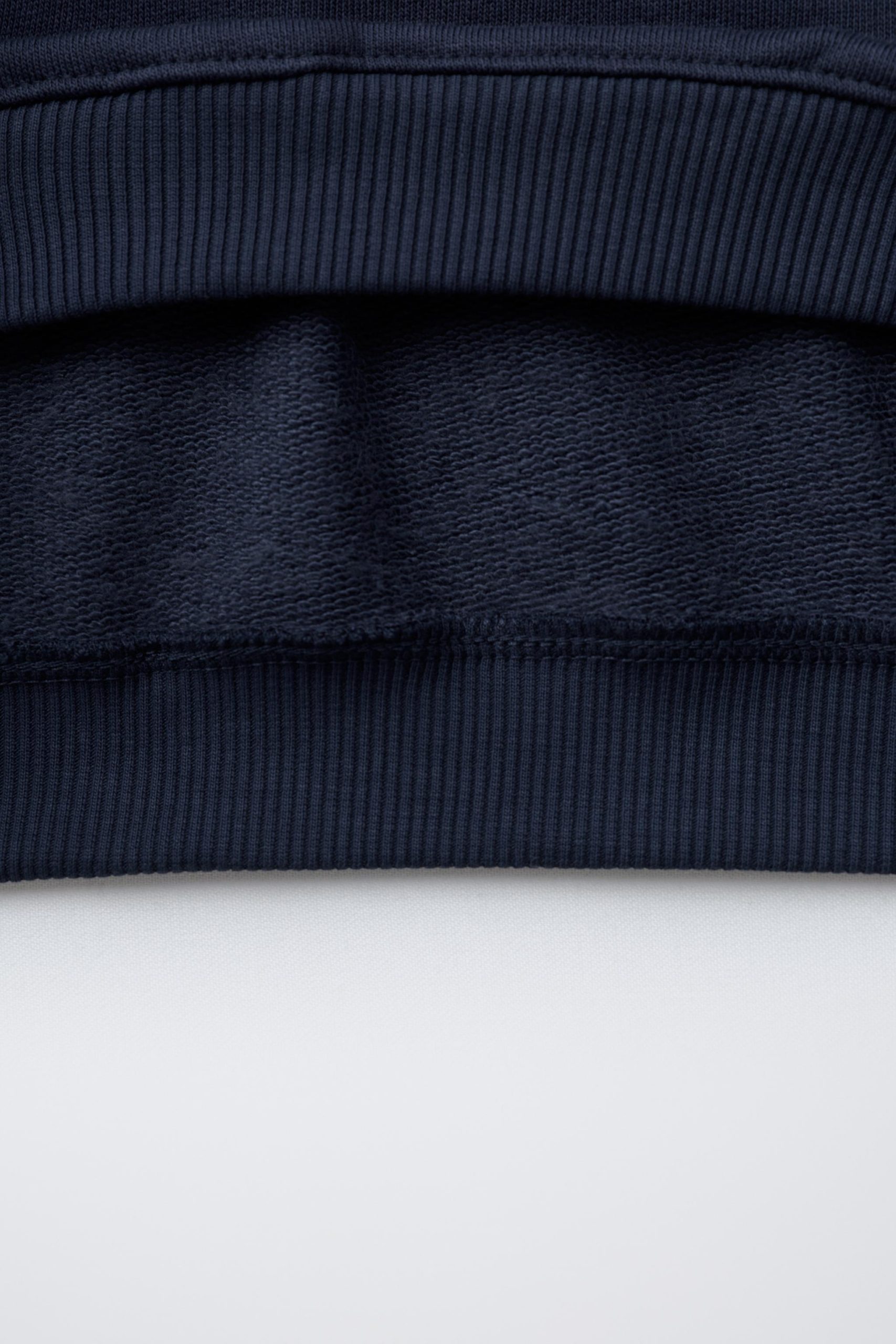 01880533401-e4-1.jpg Basic Sweatshirt with Slogan