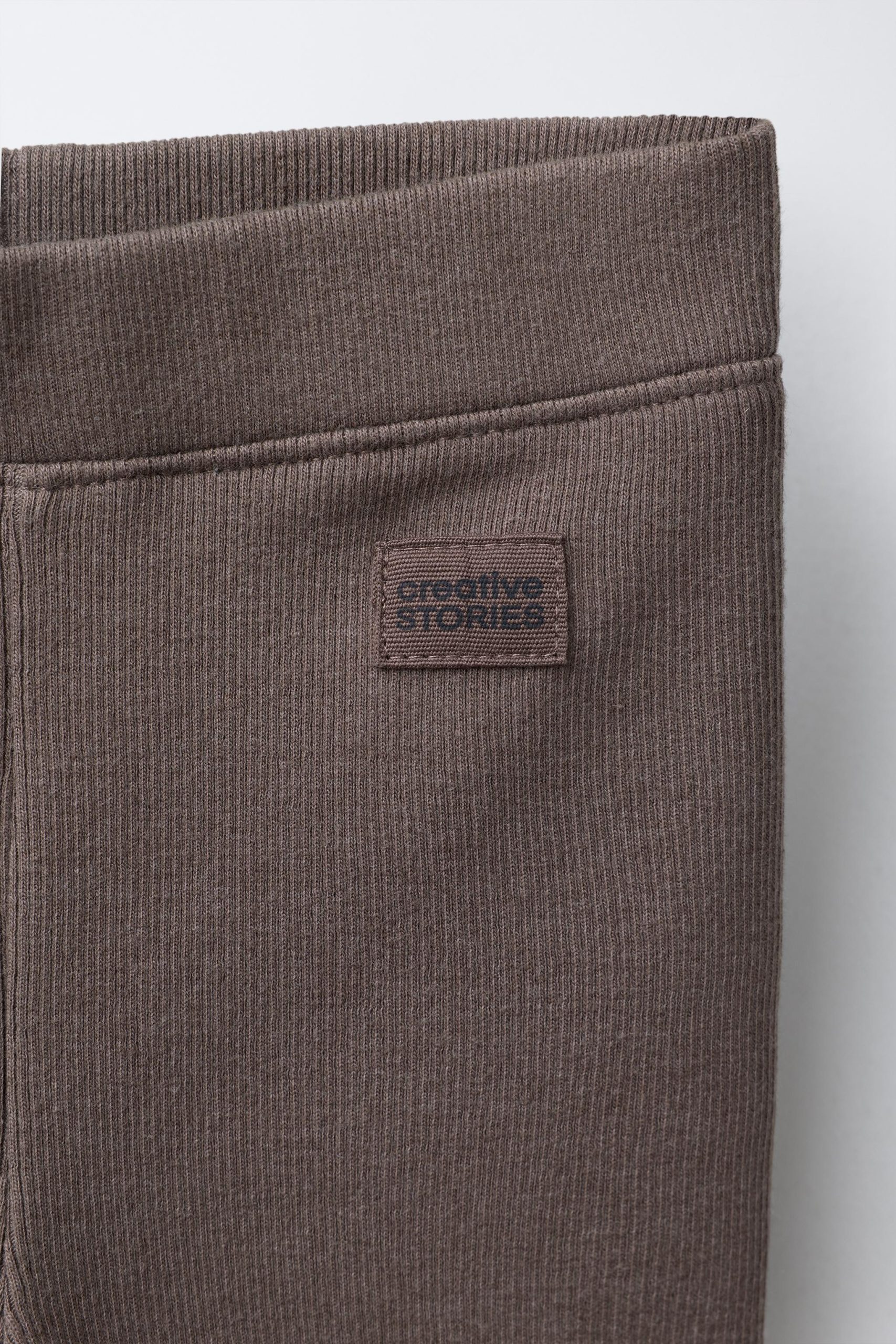 01880609724-e3-1.jpg Ribbed Leggings with Label