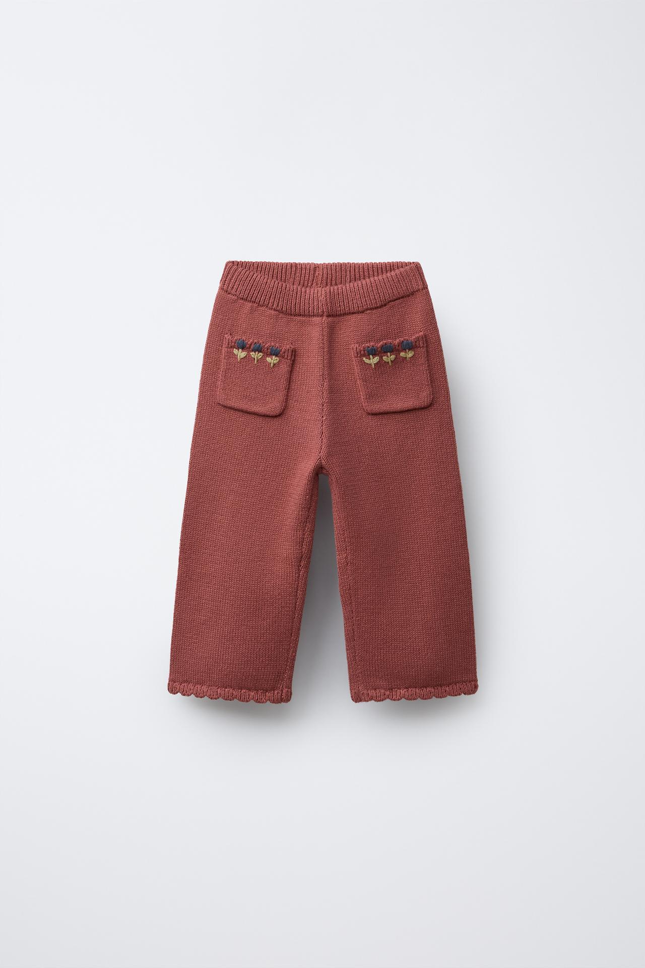 02209526607-e1.jpg Embroidered Floral Knit Trousers