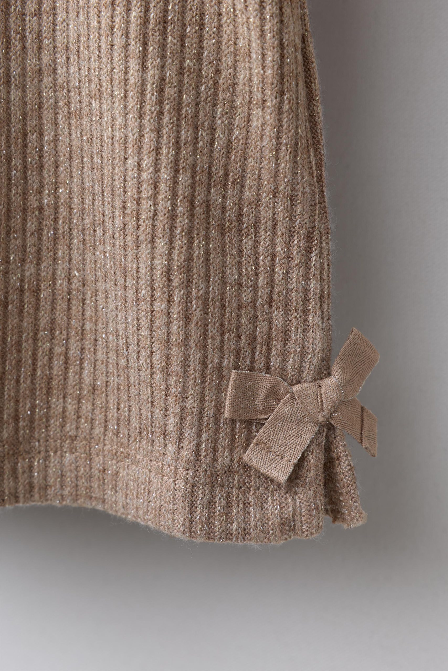 02878505707-e4.jpg Ribbed Shiny Bow T-Shirt