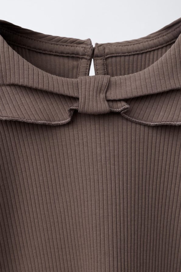 Ribbed T-Shirt with Peter Pan Collar