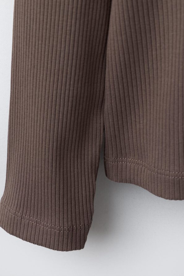 Ribbed T-Shirt with Peter Pan Collar