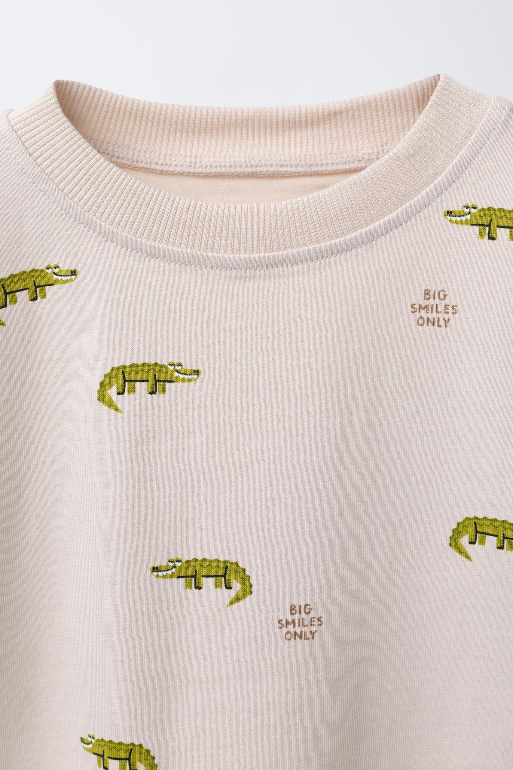 05048568712-e3-1.jpg Animal Print T-Shirt