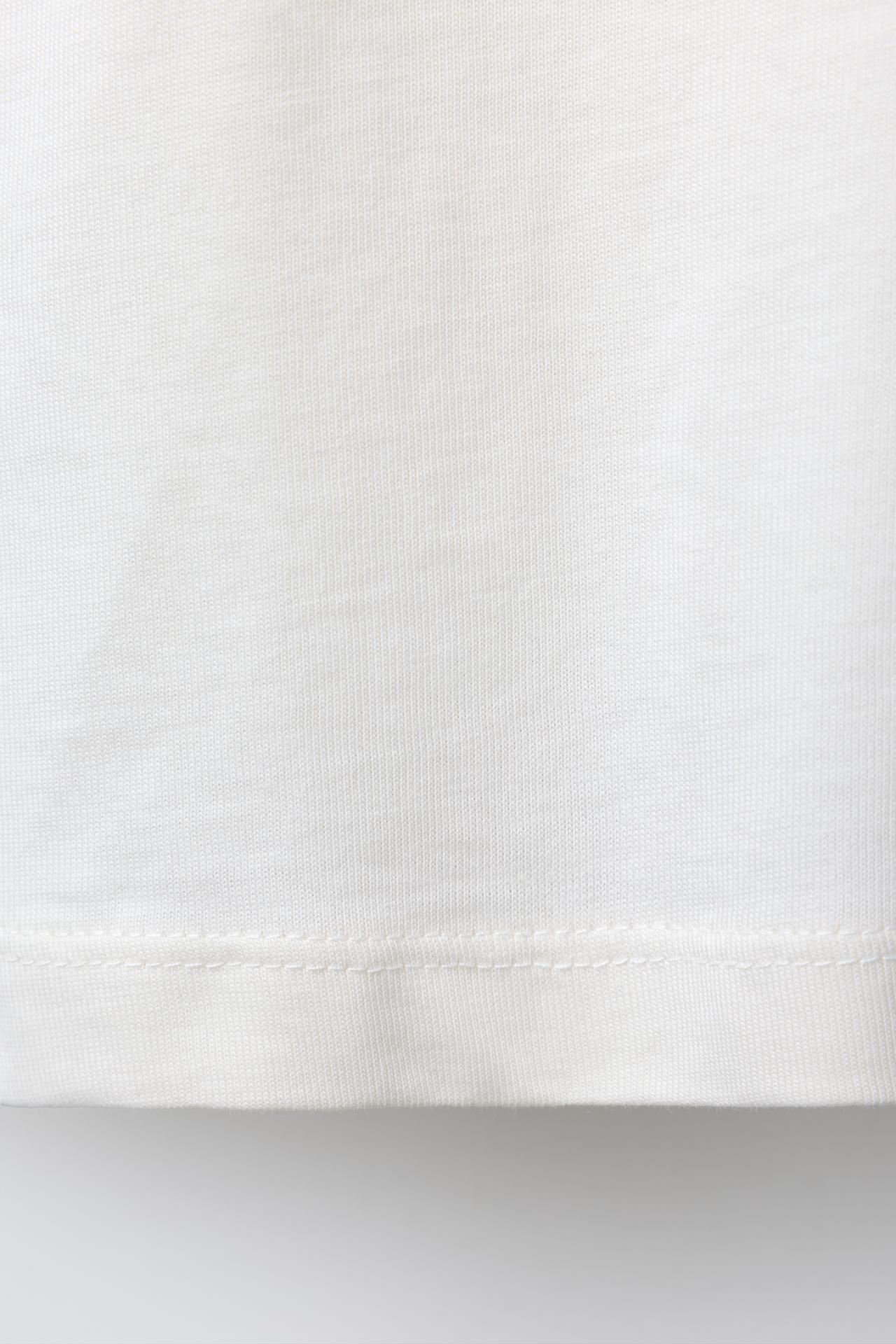 05048579712-e4.jpg Embroidered T-Shirt