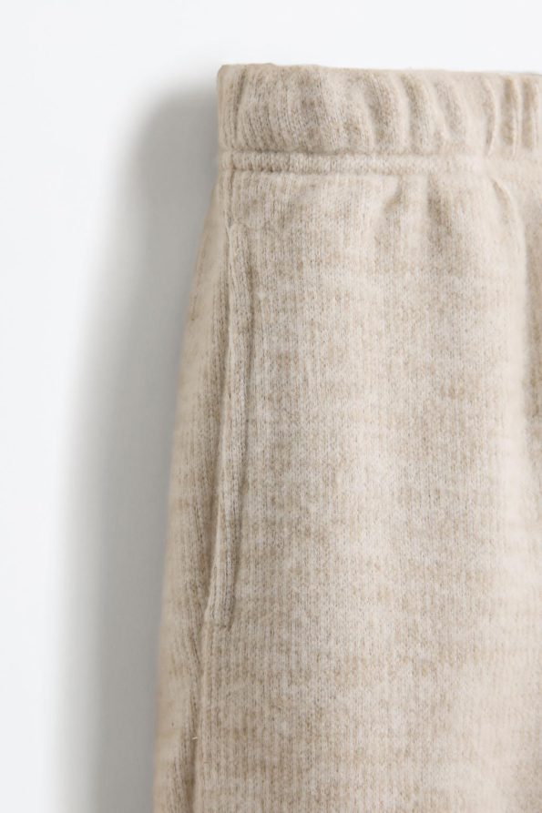 Detailed Cut Jogger Pants