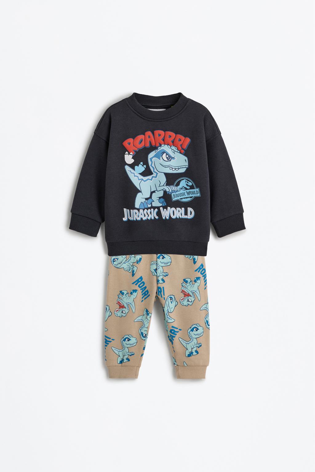 05049842807-A1.jpg Jurassic World Printed Sweatshirt and Pants Set