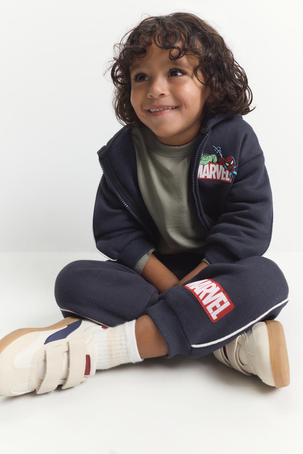 05049845422-A1.jpg Avengers ©Marvel Zip-Up Sweatshirt and Jogger Set