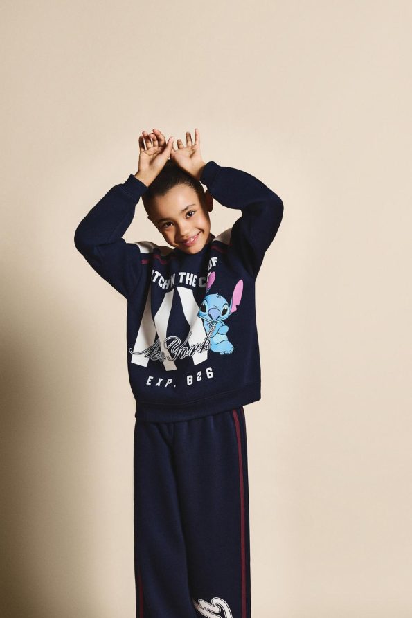 Stitch ©Disney Color Block Sweatshirt