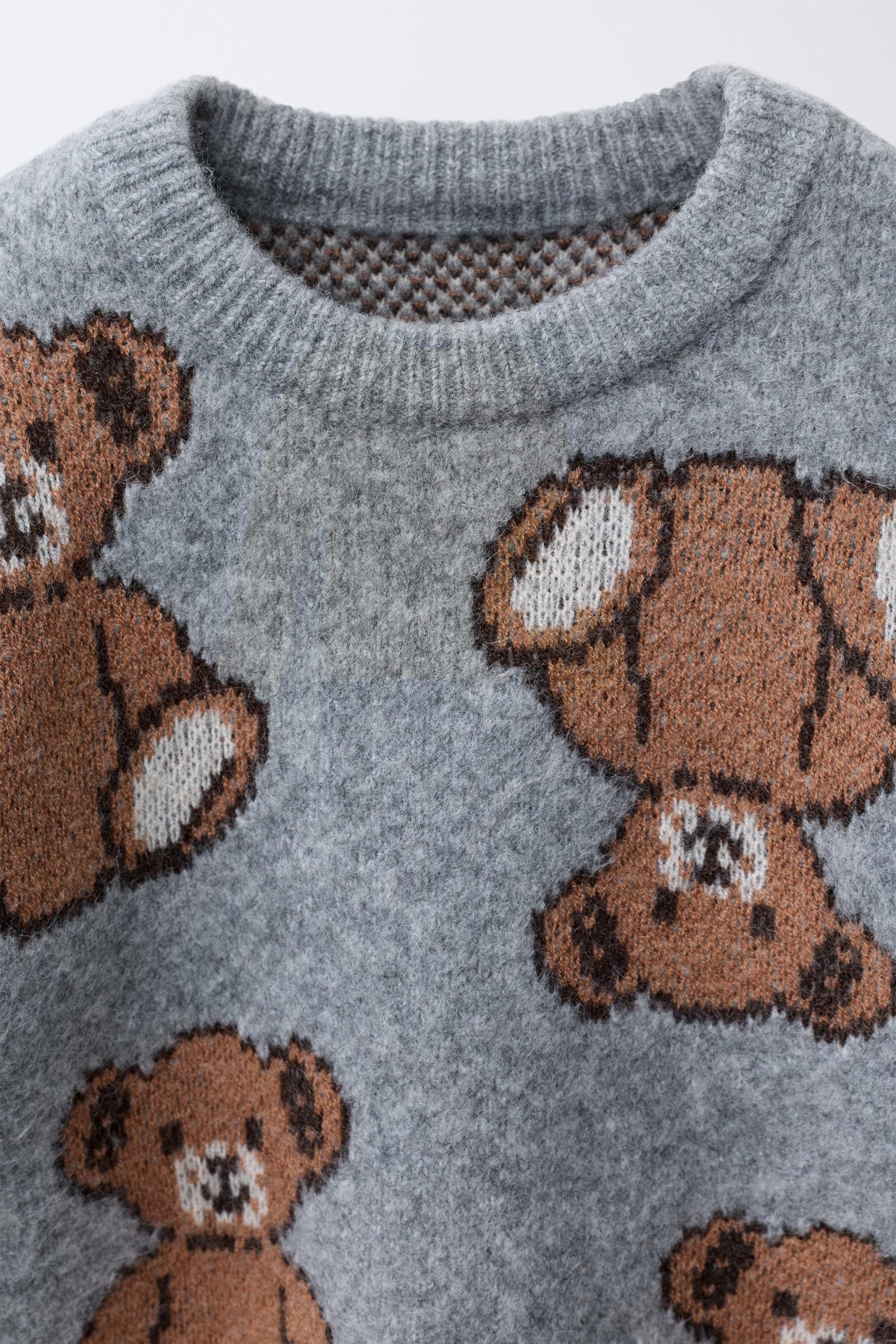 05536440803-e3.jpg Knit Sweater with Bear Print