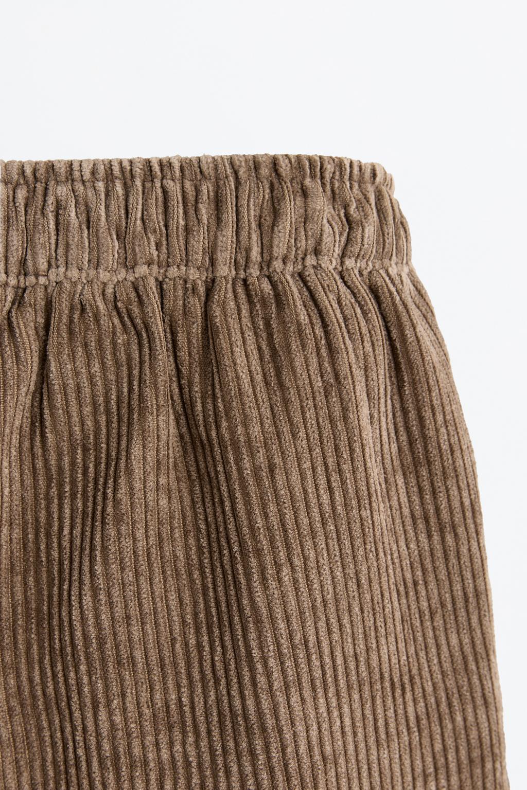 05934800717-A6.jpg Oversized Corduroy Trousers