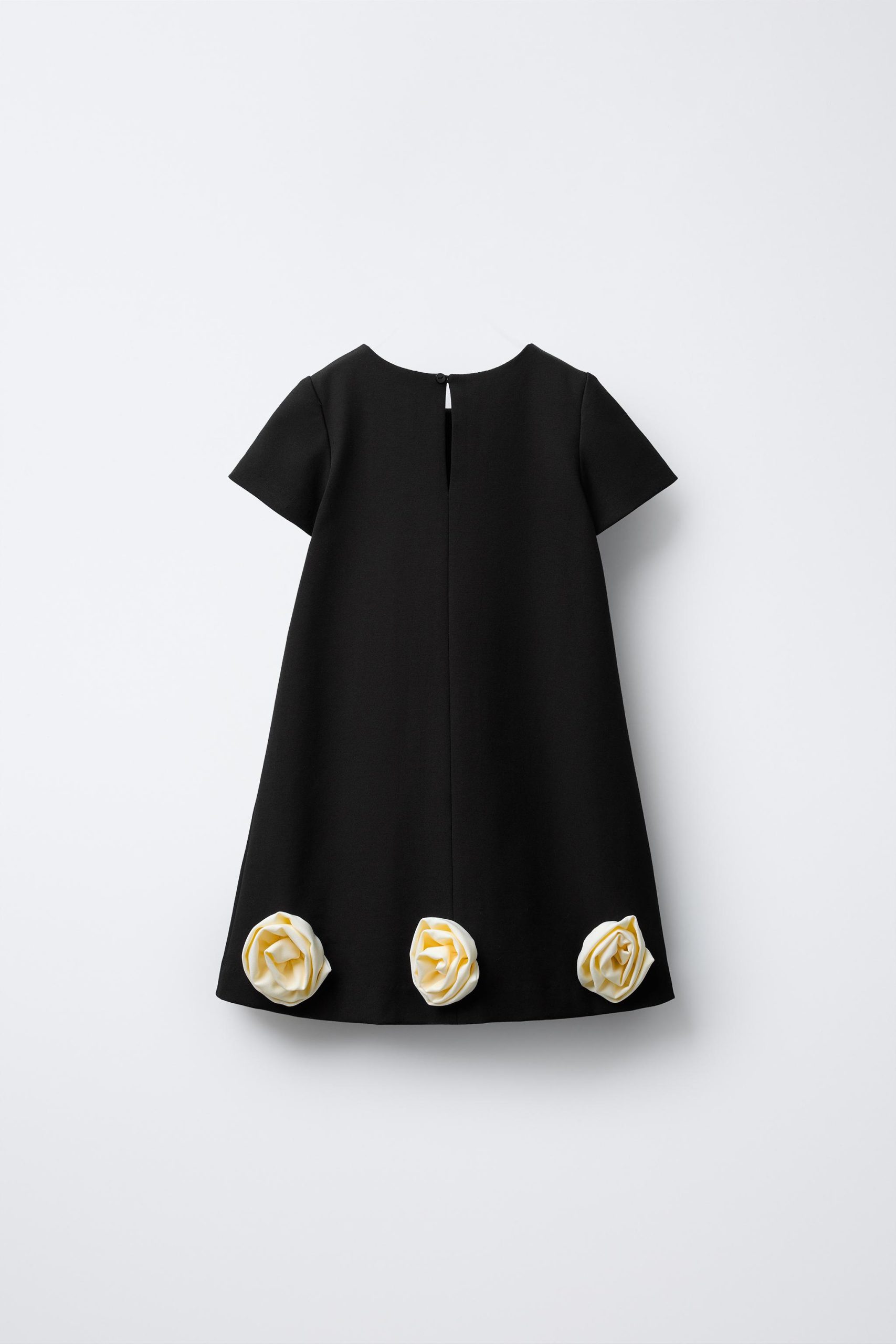 06694605800-e2.jpg Contrast 3D Floral Dress