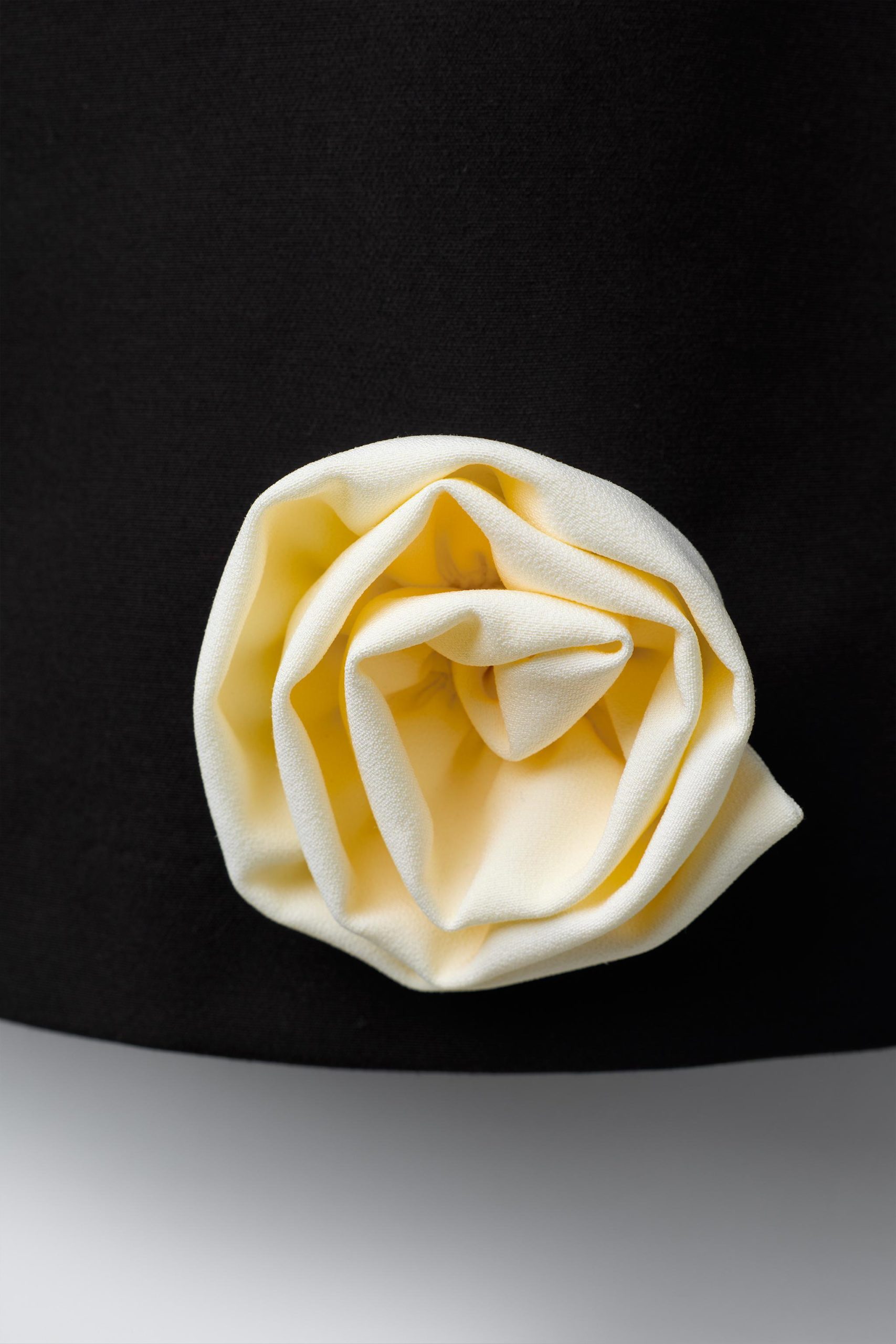 06694605800-e3.jpg Contrast 3D Floral Dress