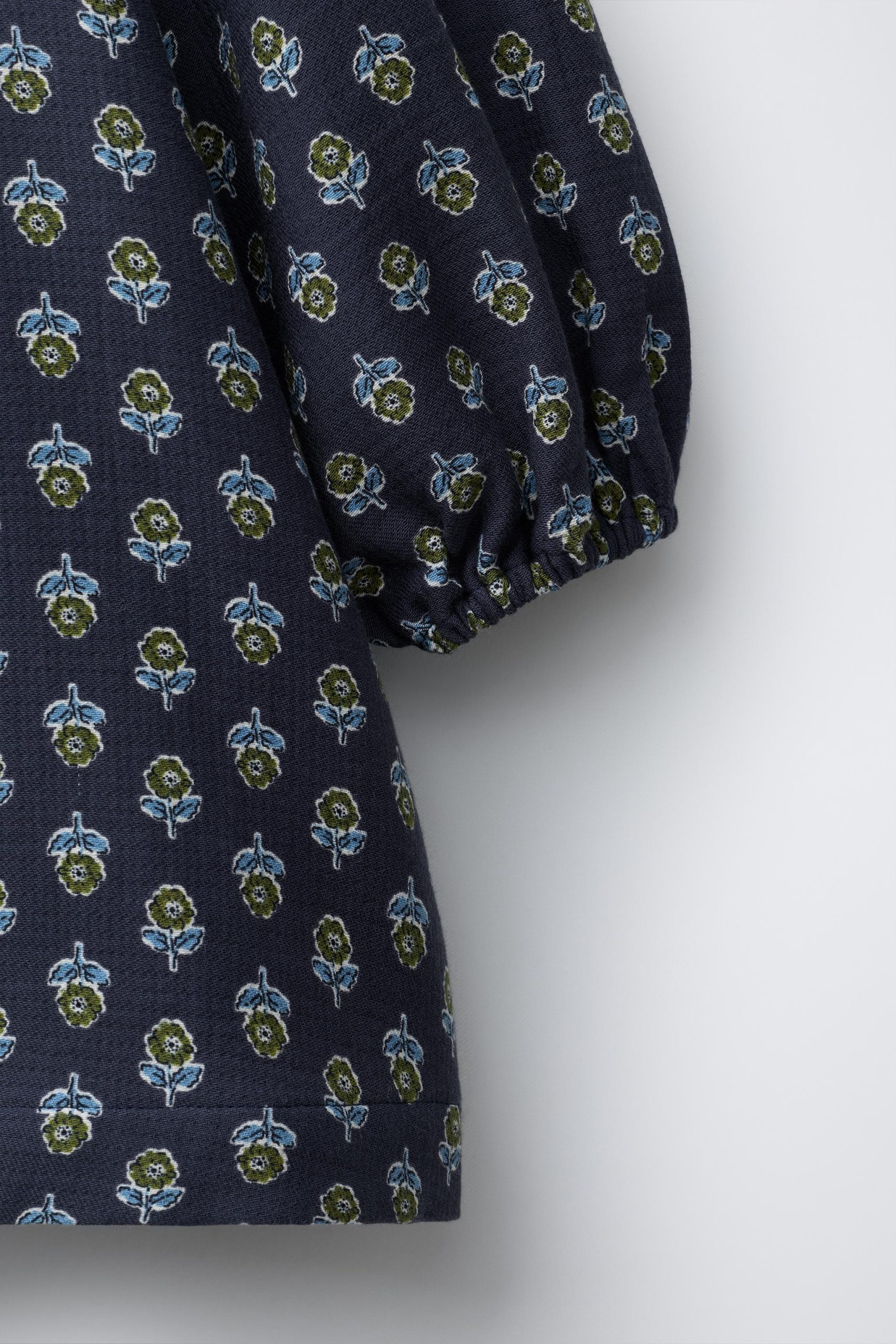 06873618407-e4-3.jpg Floral Print Dress