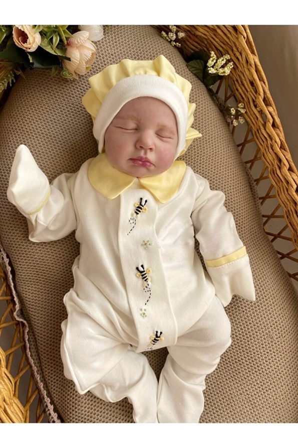 Mama Miel Baby Hand-Embroidered Bee Newborn Romper and Hat Set