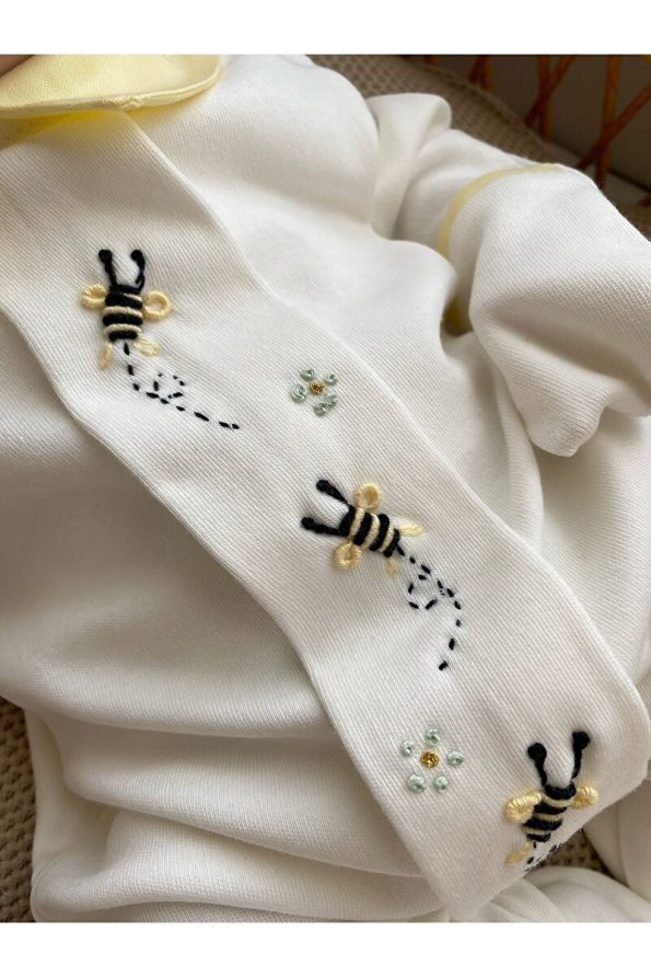 Mama Miel Baby Hand-Embroidered Bee Newborn Romper and Hat Set