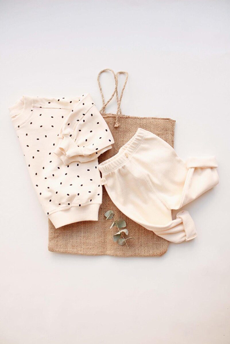1_org_zoom-1142.jpg OhlalaKoala Black Polka Dot Baby Outfit