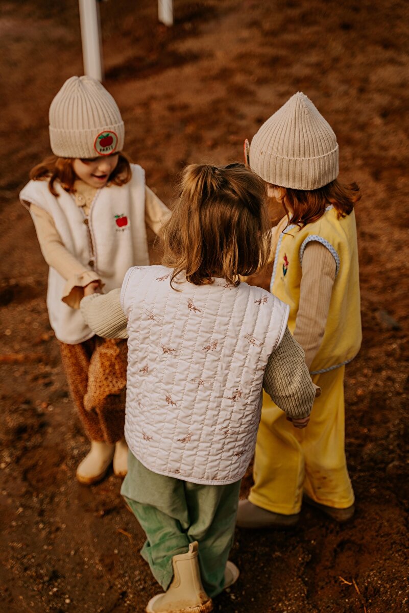 1_org_zoom-1781.jpg Cherry Kids Helicopter Pattern Plush Cream Vest