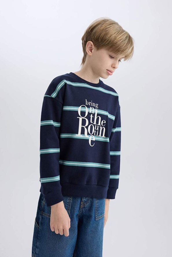 Defacto Boys' Oversized Graphic Sweatshirt