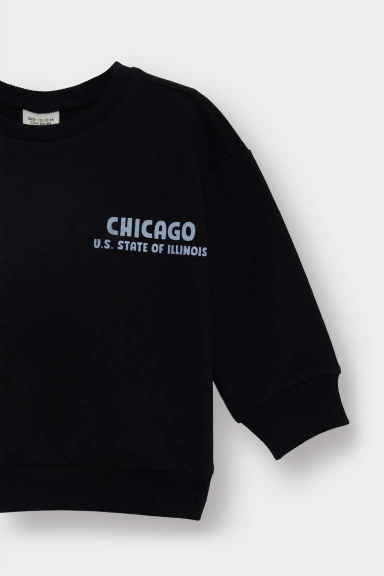 F0955A5_25AU_BK27_03_01.jpg Boys' Soft-Fleece Lined Printed Crew Neck Sweatshirt Set