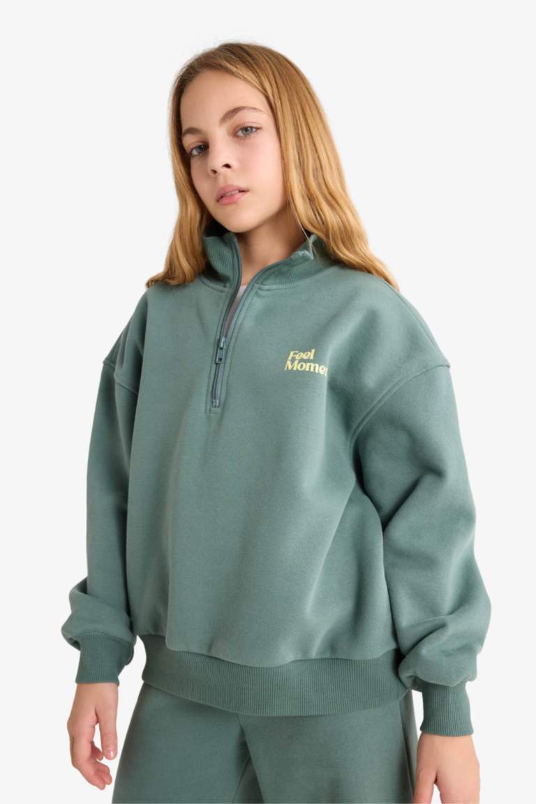 F8401A8_25WN_GN758_02_02.jpg Girls' 2-Piece Printed Sweatshirt with Half Zipper and Wide Leg Sweatpants