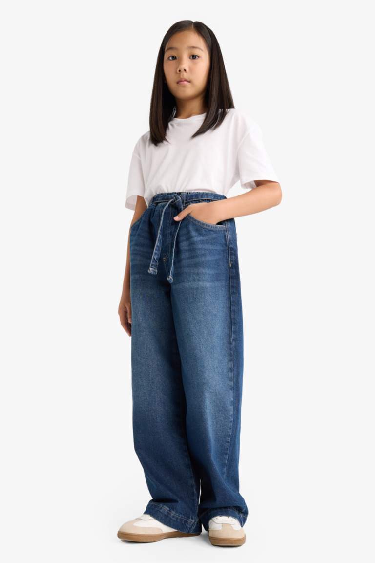 G2949A8_25WN_NM28_02_01.jpg Girls' Wide Baggy Fit Elastic Waist Jeans
