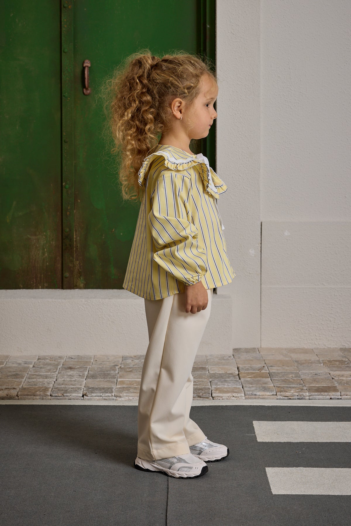 genis-yakali-cizgili-gomlek-sari-11421.jpg Wide Collar Striped Shirt Yellow