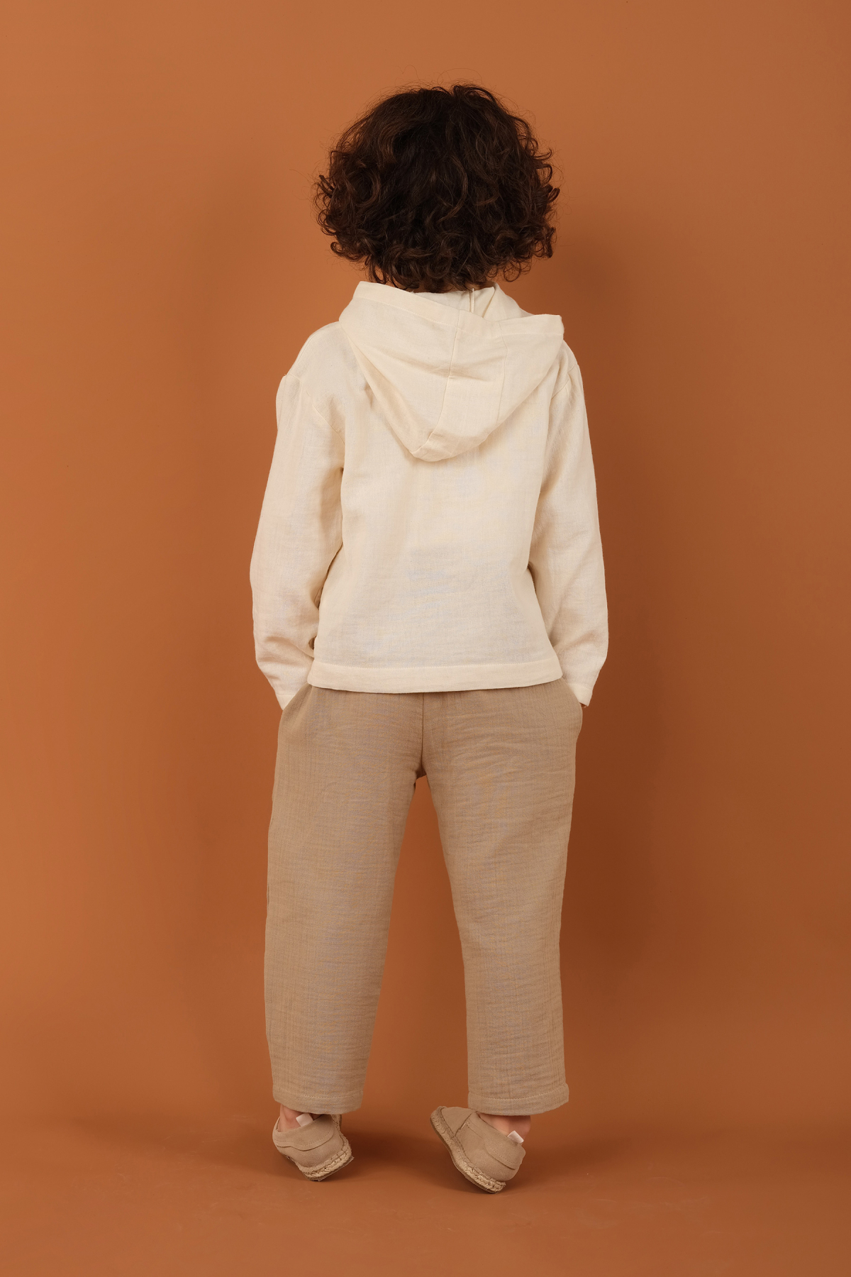 kapisonlu-muslin-takim-sutlu-kahve-takim-mioma-kids-1375-27-O.jpg Hooded Muslin Set in Milky Coffee