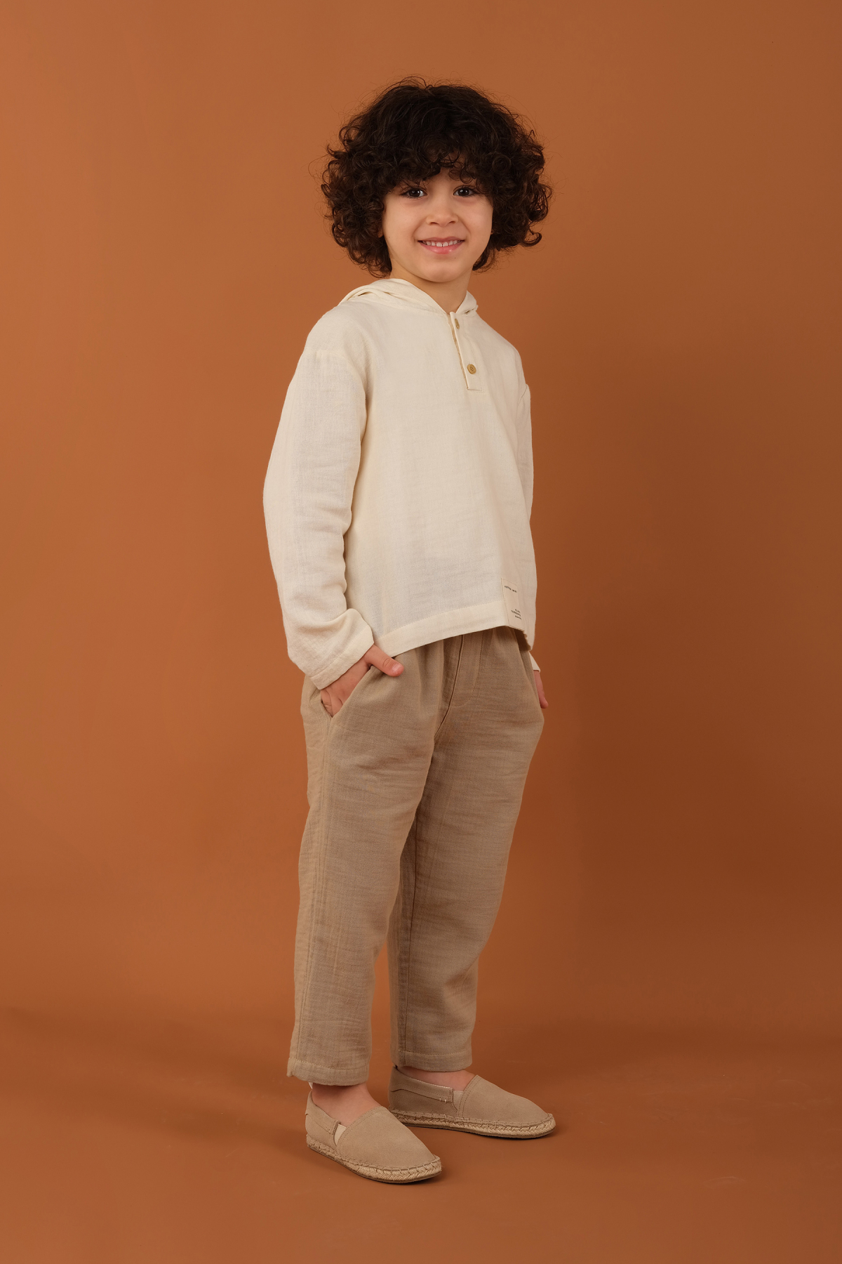 kapisonlu-muslin-takim-sutlu-kahve-takim-mioma-kids-1378-27-O.jpg Hooded Muslin Set in Milky Coffee