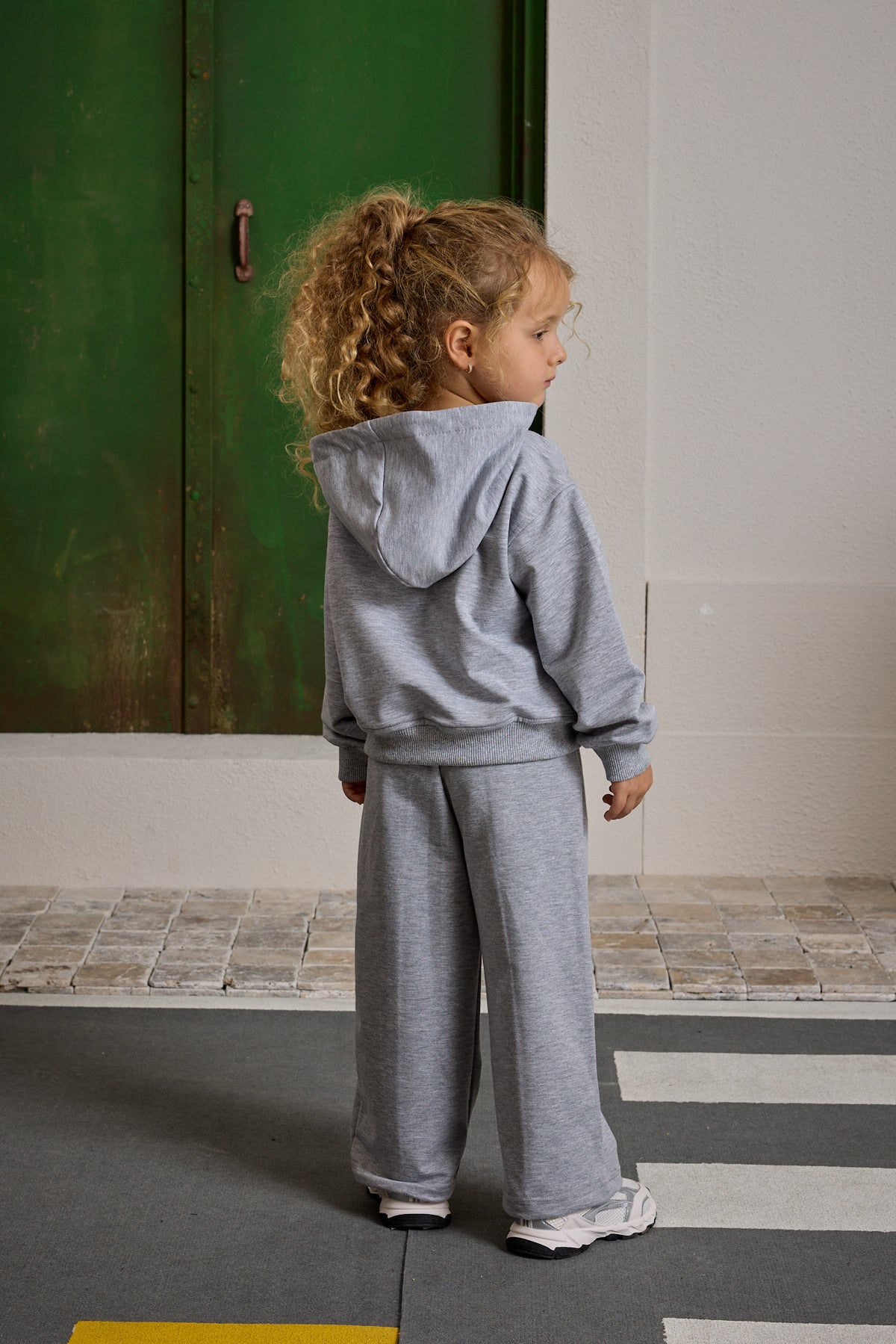 kapusonlu-basic-esofman-takimi-gri-melange-11147.jpg Hooded Basic Tracksuit Gray Melange