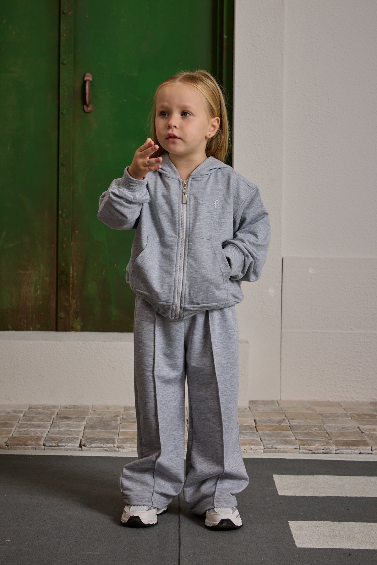 kapusonlu-basic-esofman-takimi-gri-melange-11150.jpg Hooded Basic Tracksuit Gray Melange