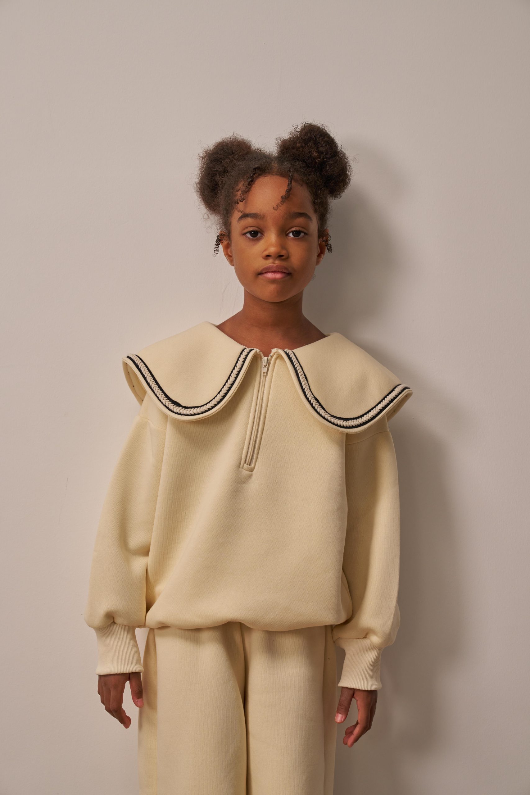 krem-genis-yakali-kiz-takim-1e7-48.jpg Milky Lumo Vintage Set