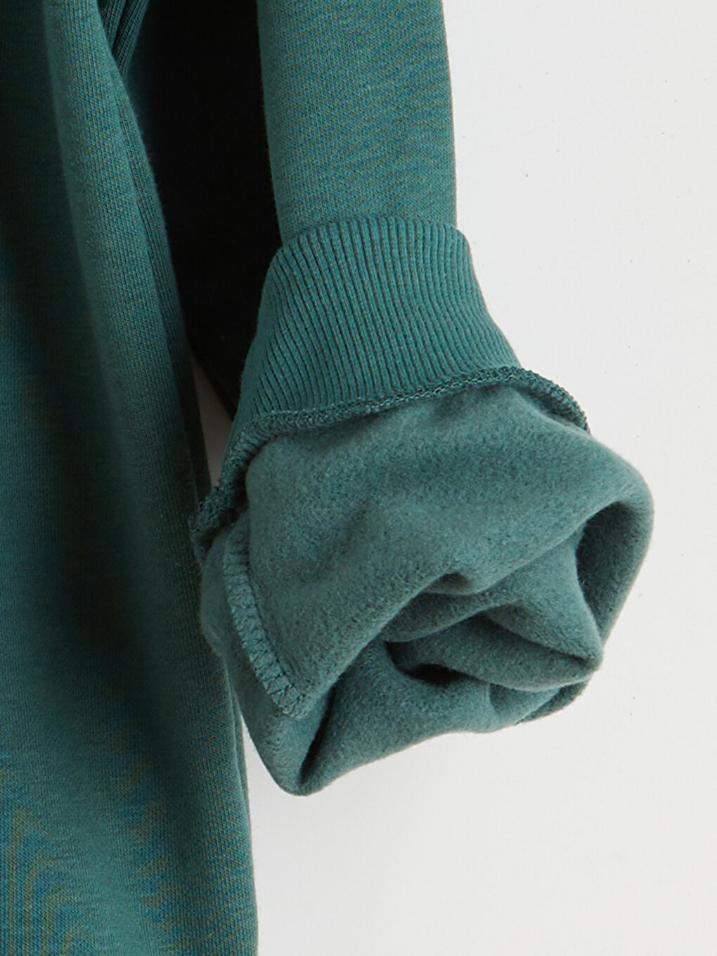 l_20252-w5de65z4-zbq_a2.jpg LCW Kids Green Crew Neck Boys Sweatshirt