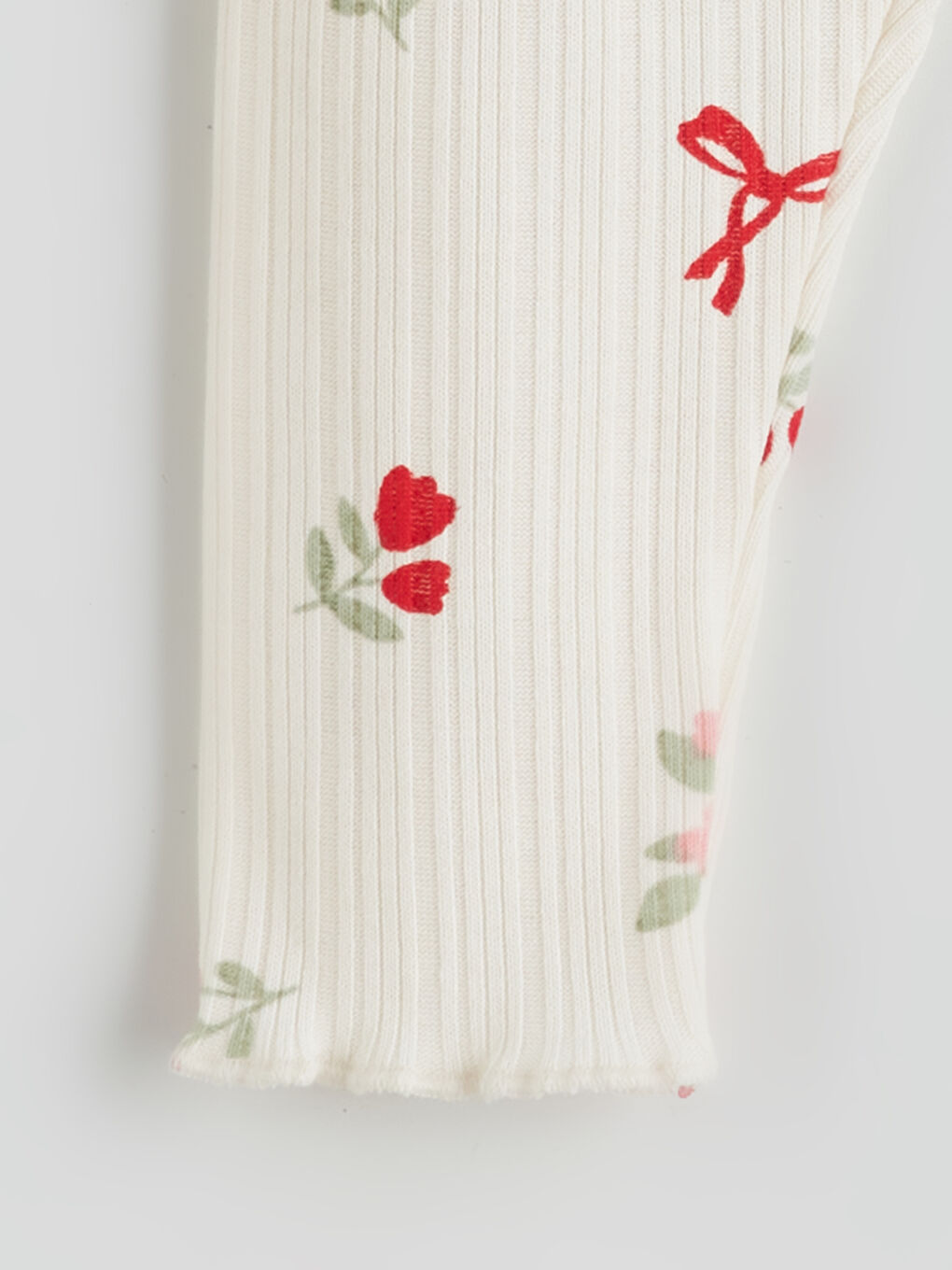 l_20252-w5fc38z1-kyv_a5.jpg Red Printed Baby Girl Sweatshirt and Leggings Set