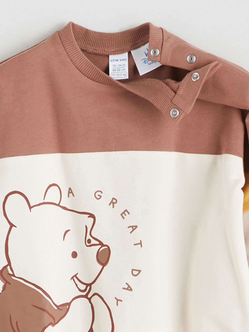 l_20252-w5gd14z1-r1v_a2.jpg LCW Baby Brown Crew Neck Long Sleeve Winnie The Pooh Printed Boys Sweatshirt and Jogger Pants Set