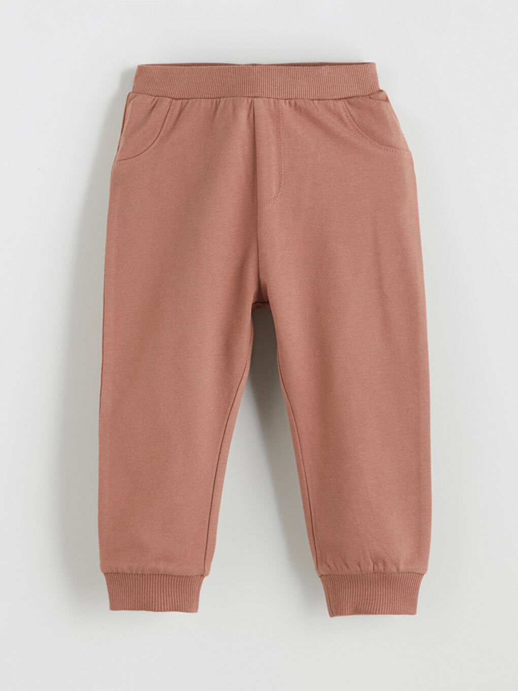l_20252-w5gd14z1-r1v_a4.jpg LCW Baby Brown Crew Neck Long Sleeve Winnie The Pooh Printed Boys Sweatshirt and Jogger Pants Set