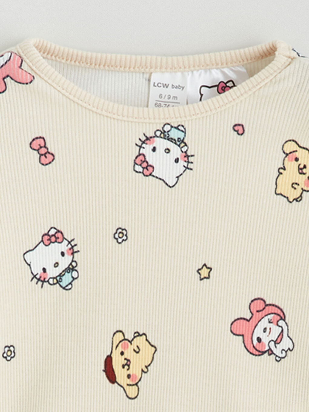 l_20252-w5hh59z1-lqa_a2.jpg LCW Baby Beige Hello Kitty Printed Girls Pajama Set