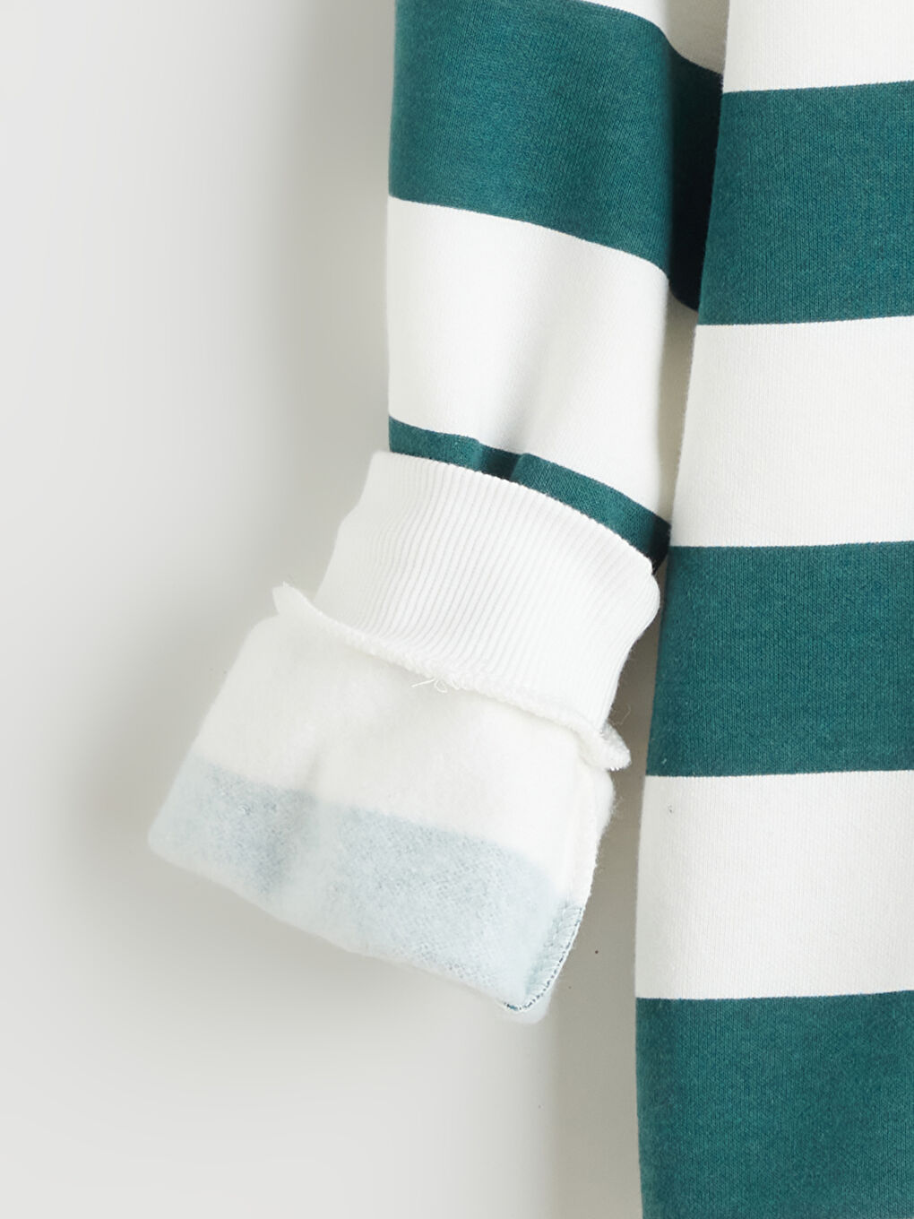 l_20252-w5m598z4-lrf_a1.jpg LCW Kids Green Striped Crew Neck Sweatshirt for Boys