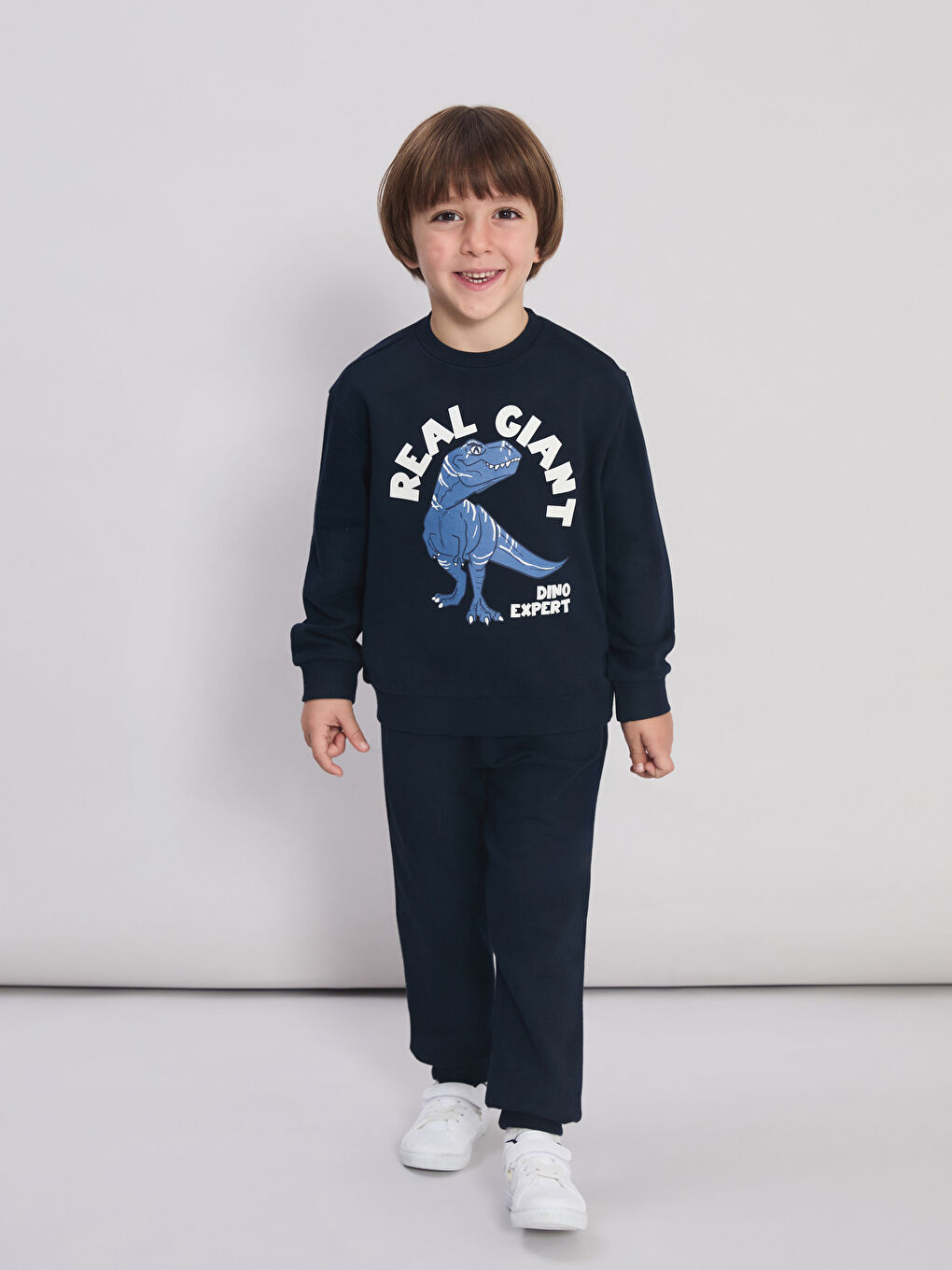 l_20252-w5mm87z1-ddj-100-17_6.jpg LCW Kids Navy Printed Boys Sweatshirt and Sweatpants Set