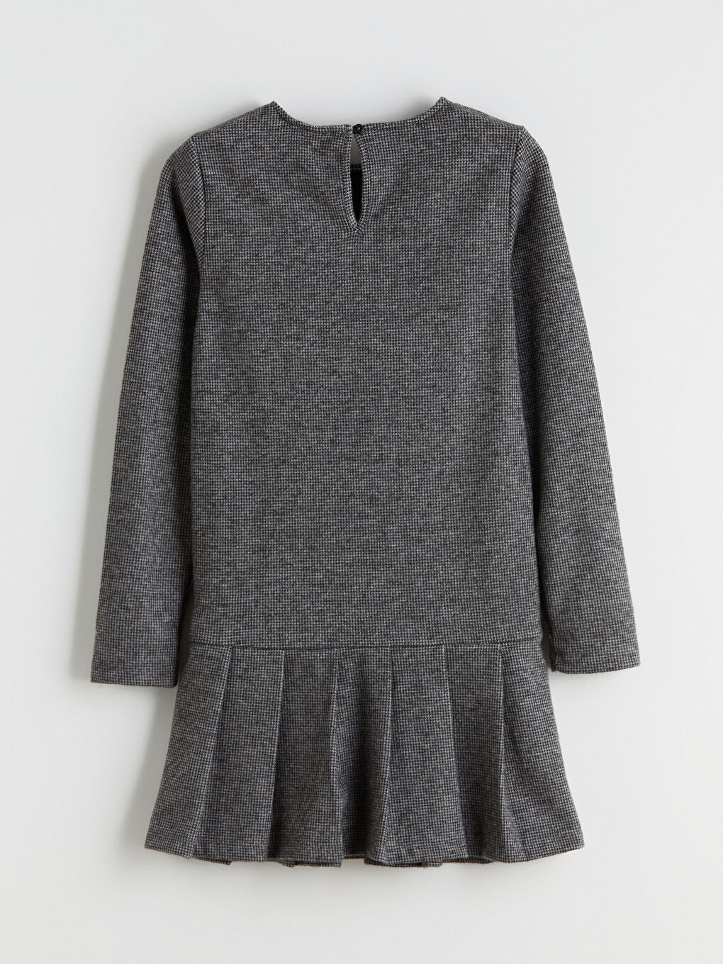 l_20252-w5mq28z4-lkx_a2.jpg LCW Kids Black Short Sleeve Pleated Dress for Girls